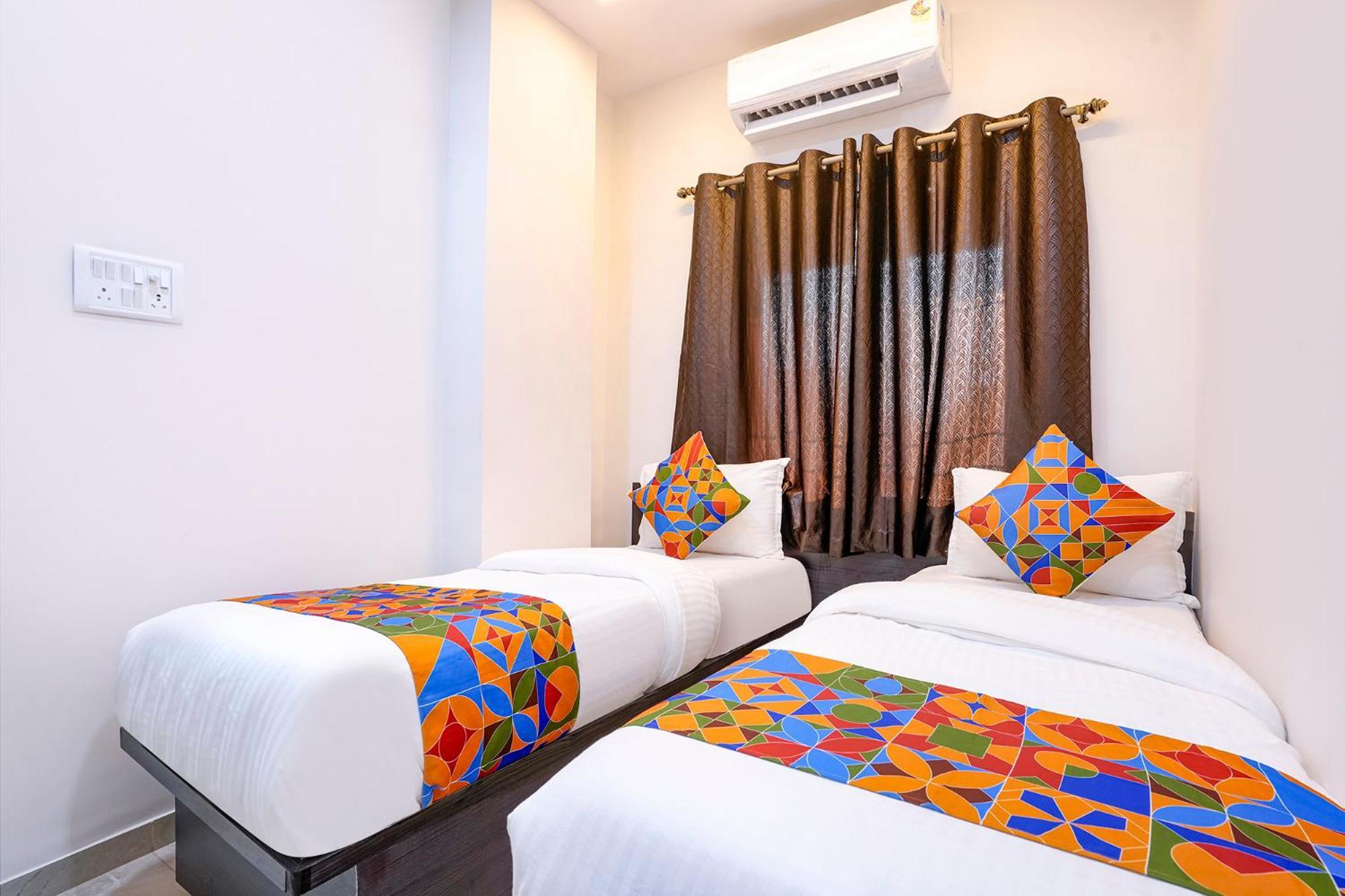 Fabhotel Sunshine Residency Diva Екстериор снимка